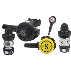 2 détendeurs Scubapro MK2 Evo R095 et R105